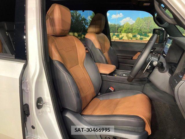 Lexus GX 2025-06 8208350-7