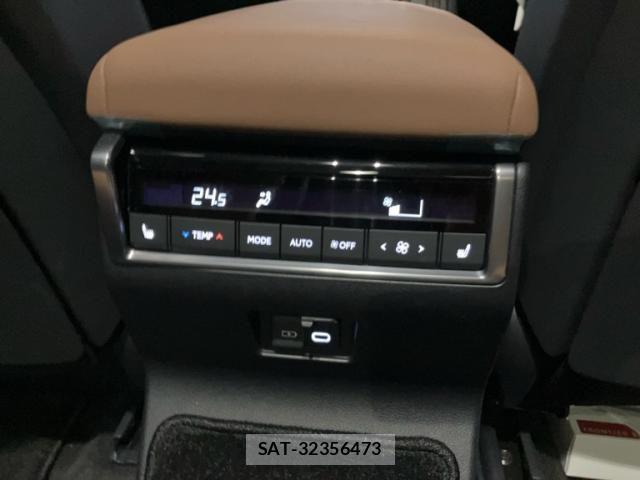 Lexus GX 2025-07 8245701-10