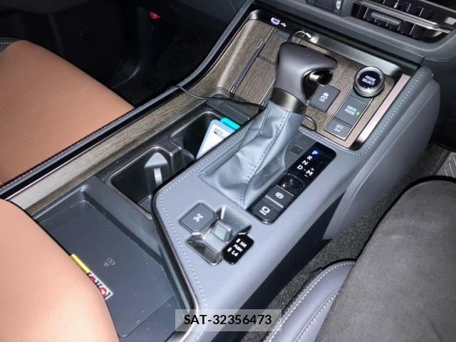 Lexus GX 2025-07 8245701-11
