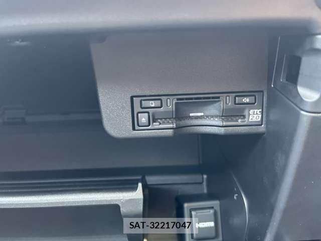 Lexus GX 2025-06 8371798-13