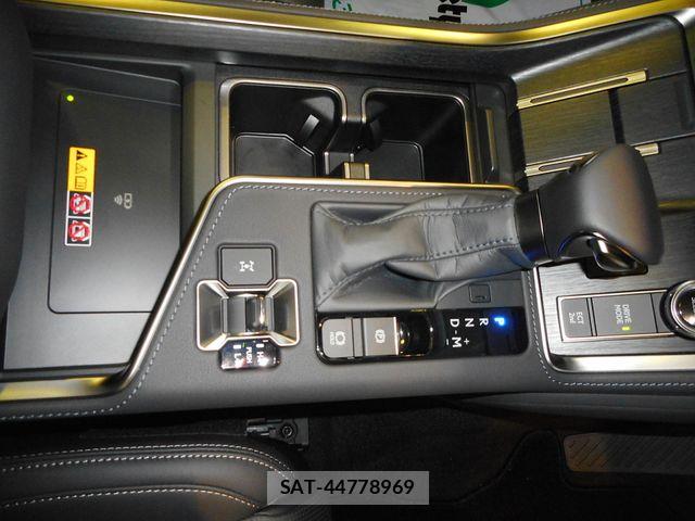 Lexus GX 2026-06 8525492-18