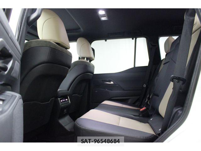 Lexus GX 2026-04 8525494-12
