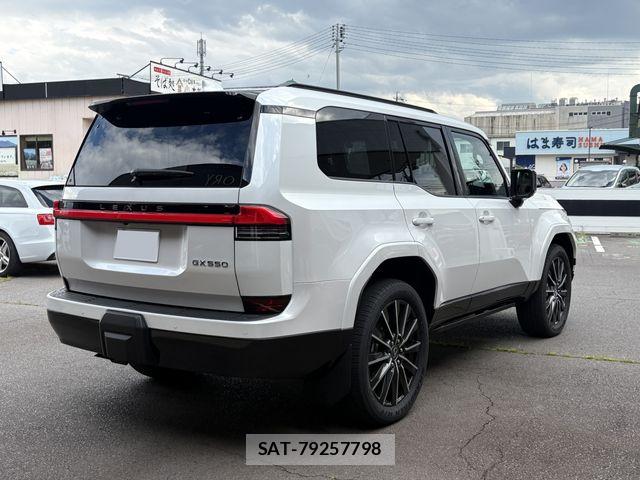 Lexus GX 2025-11 8562422-2