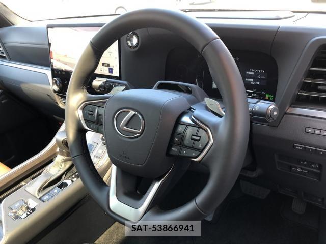 Lexus GX 2025-06 8562419-6