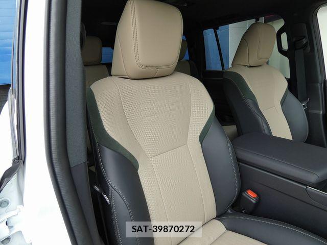 Lexus GX 2025-07 8659915-13