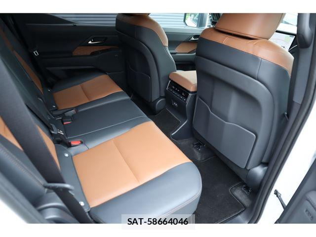 Lexus GX 2025-09 8780844-10