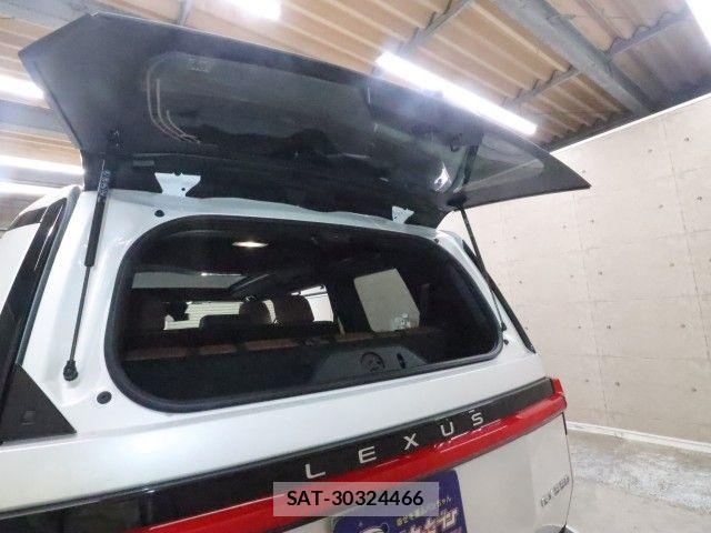 Lexus GX 2025-09 8829935-21