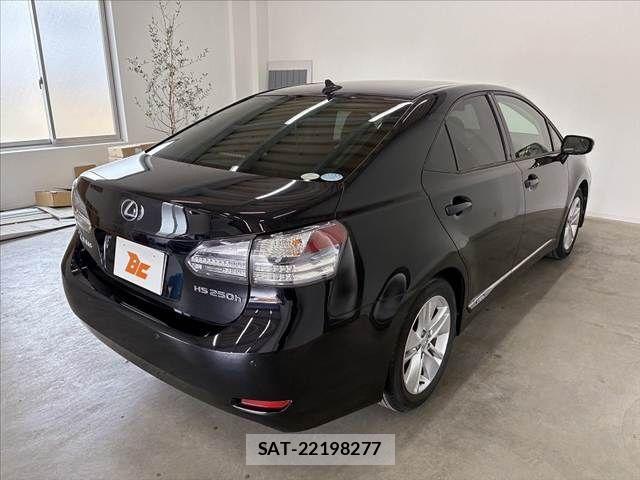 Lexus HS 2010-04 769232-14