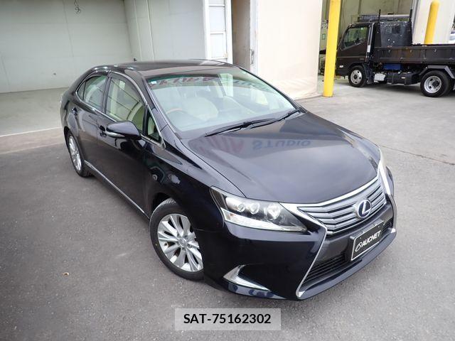 Lexus HS 2013-07 3674462-3