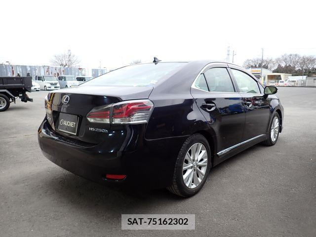 Lexus HS 2013-07 3674462-7