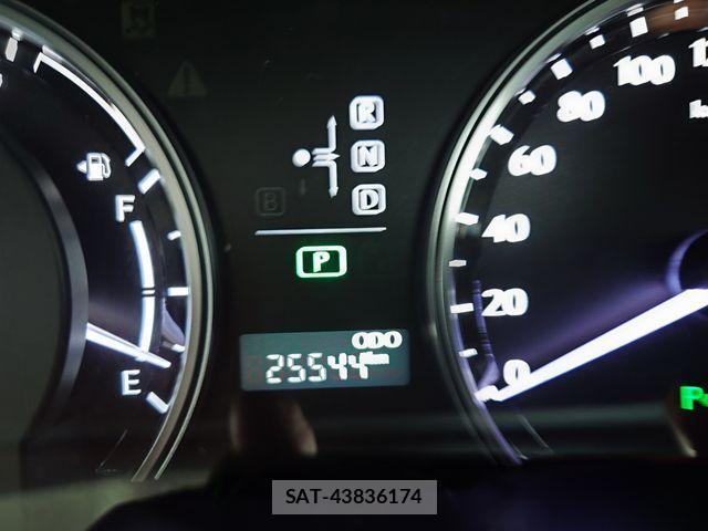 Lexus HS 2017-01 3934653-13