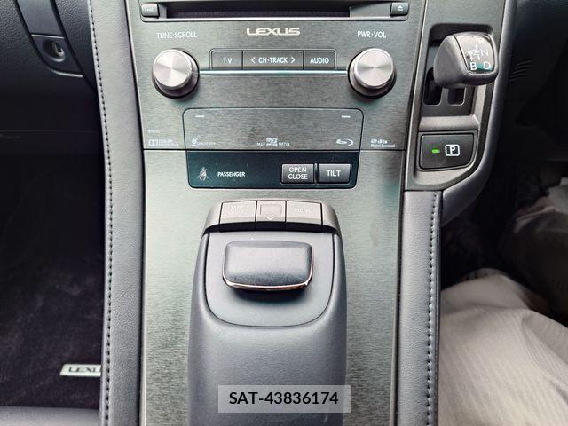 Lexus HS 2017-01 3934653-15