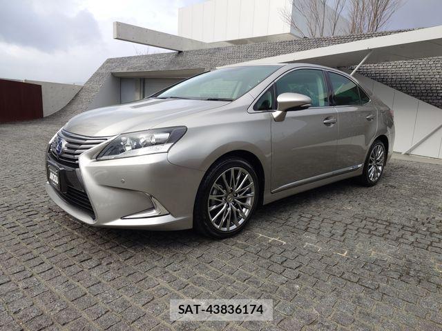 Lexus HS 2017-01 3934653-1