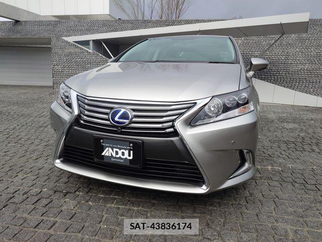 Lexus HS 2017-01 3934653-5