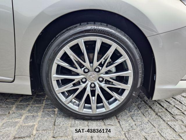Lexus HS 2017-01 3934653-7