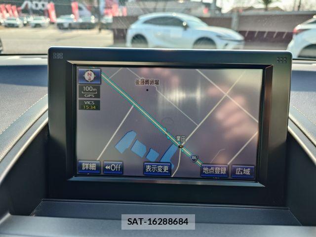 Lexus HS 2014-07 4326165-14