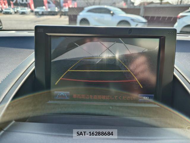 Lexus HS 2014-07 4326165-15