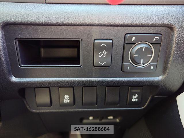 Lexus HS 2014-07 4326165-19