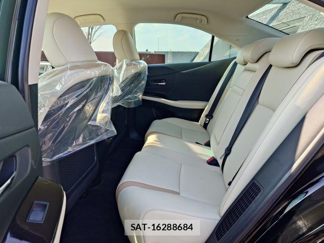 Lexus HS 2014-07 4326165-21
