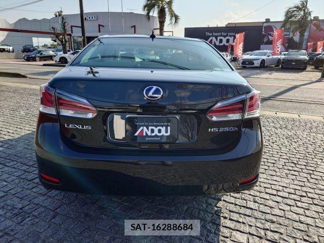 Lexus HS 2014-07 4326165-6