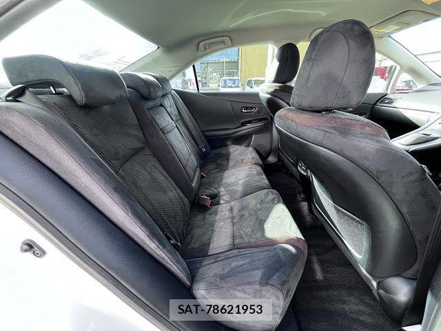 Lexus HS 2015-03 4595391-9
