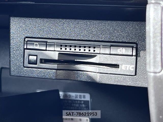 Lexus HS 2015-03 4595391-15