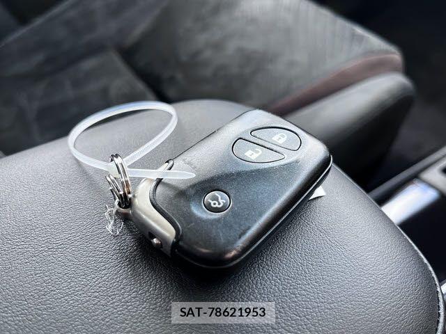 Lexus HS 2015-03 4595391-25