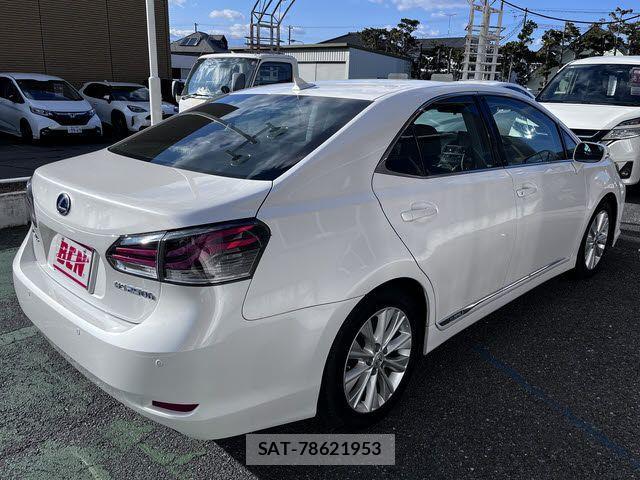Lexus HS 2015-03 4595391-2