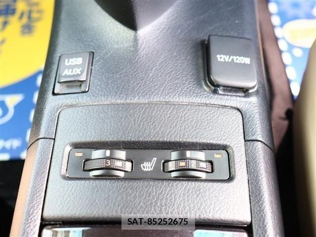 Lexus HS 2012-01 4964138-20