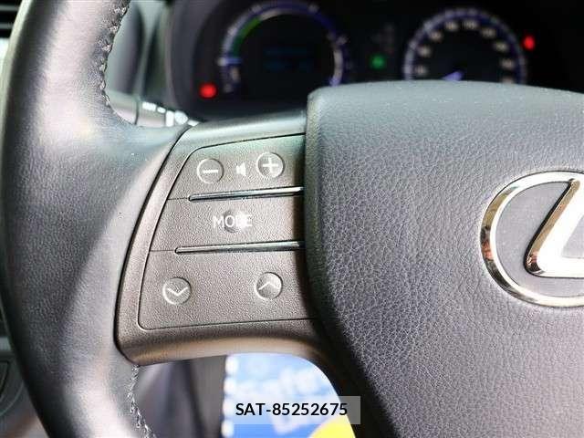 Lexus HS 2012-01 4964138-23