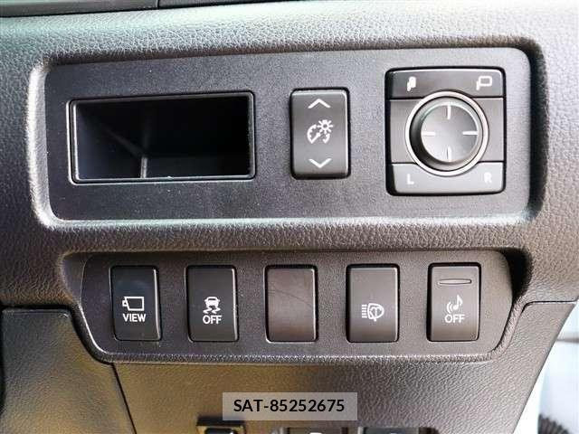 Lexus HS 2012-01 4964138-27