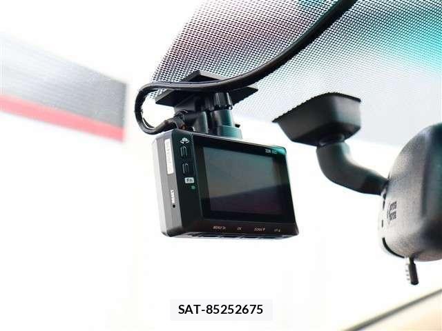 Lexus HS 2012-01 4964138-28