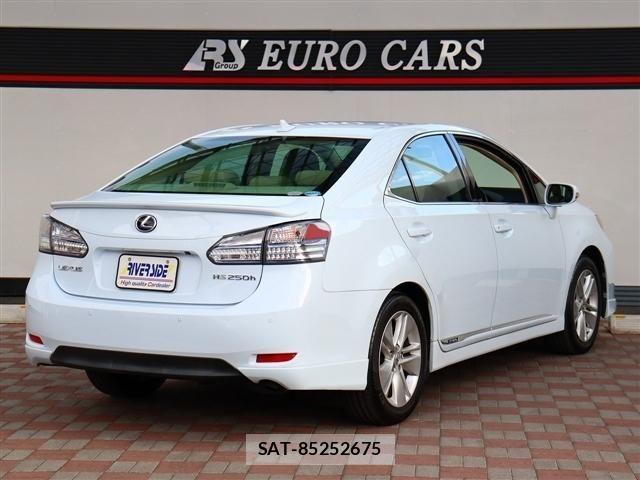 Lexus HS 2012-01 4964138-5