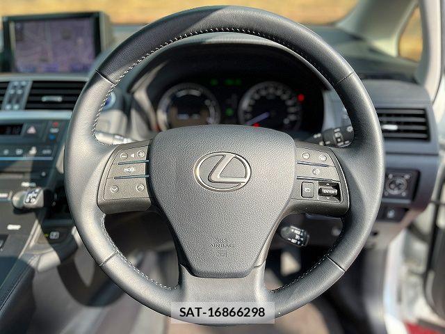 Lexus HS 2014-12 5870820-13