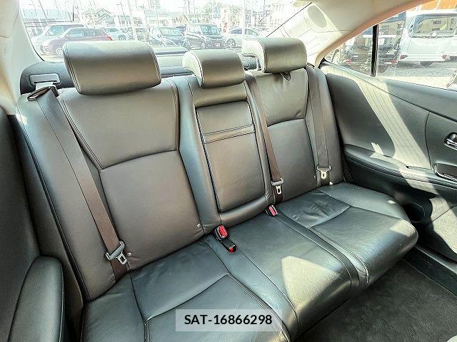 Lexus HS 2014-12 5870820-17