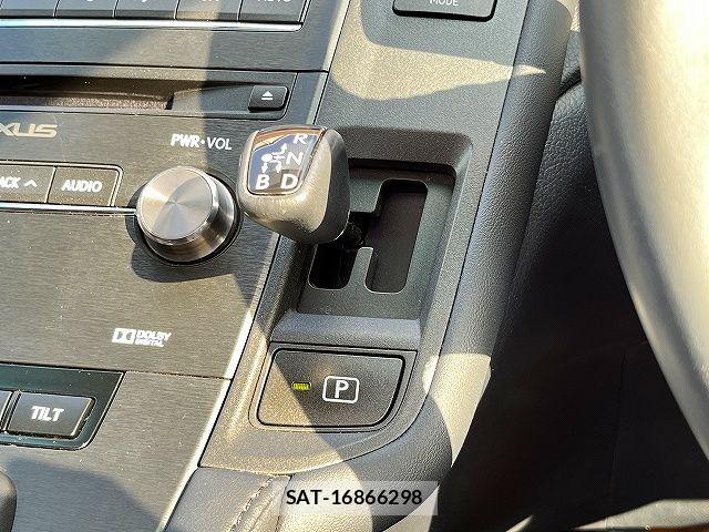 Lexus HS 2014-12 5870820-19