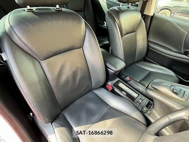 Lexus HS 2014-12 5870820-23