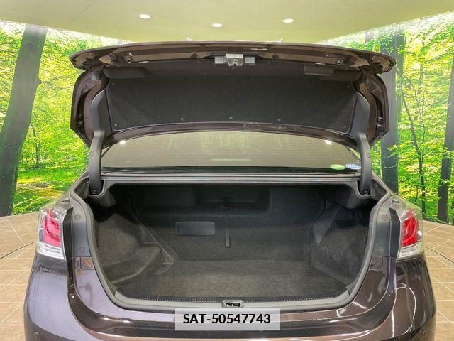 Lexus HS 2014-12 5870806-9