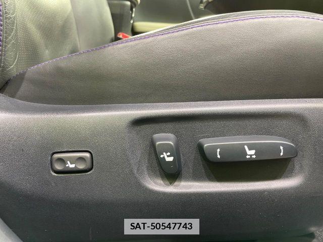 Lexus HS 2014-12 5870806-5