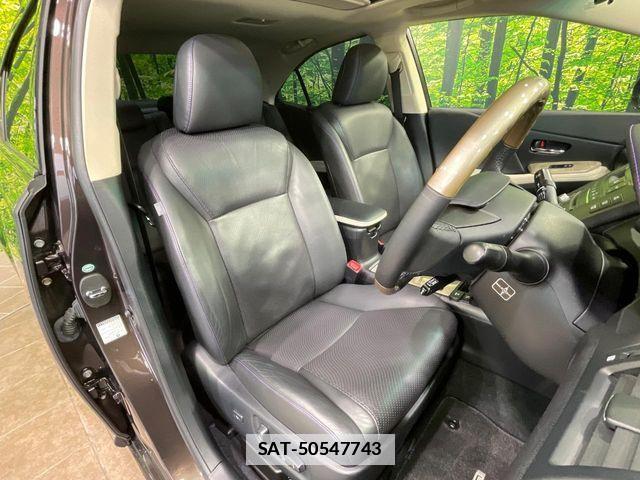 Lexus HS 2014-12 5870806-7