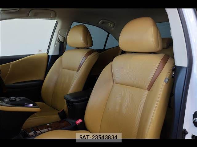 Lexus HS 2013-04 5870823-17
