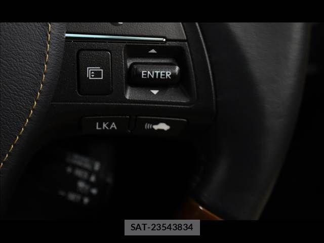 Lexus HS 2013-04 5870823-3