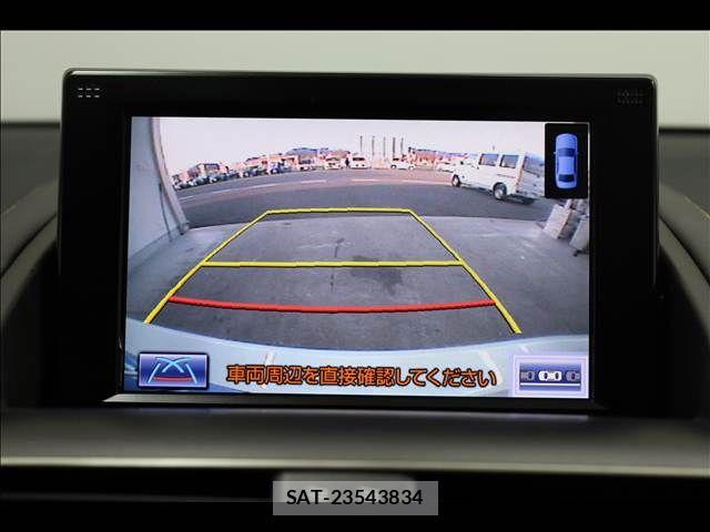 Lexus HS 2013-04 5870823-6