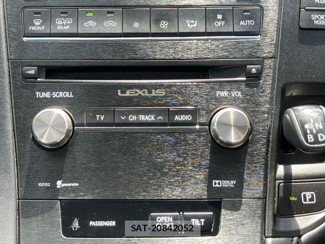 Lexus HS 2013-07 6545529-16