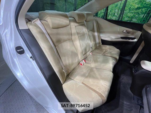 Lexus HS 2014-12 6907671-8