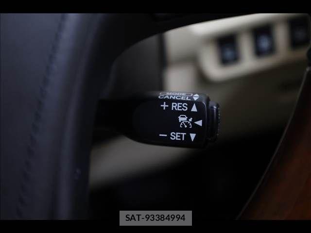 Lexus HS 2016-05 6907673-9