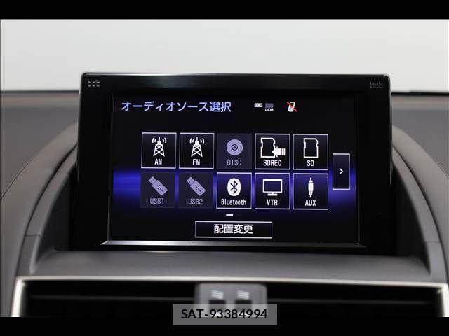 Lexus HS 2016-05 6907673-5