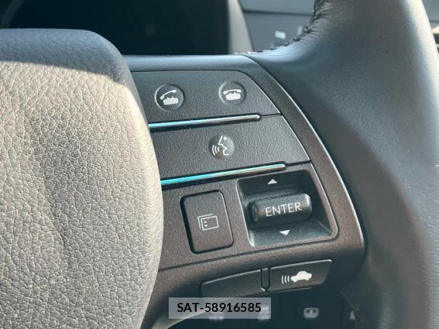 Lexus HS 2011-11 6907676-13