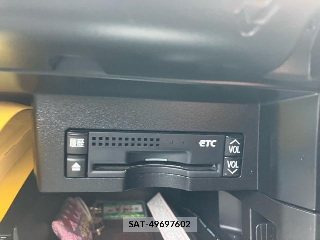 Lexus HS 2011-10 6995024-18