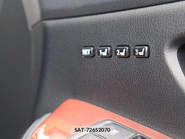 Lexus HS 2014-09 6995009-21